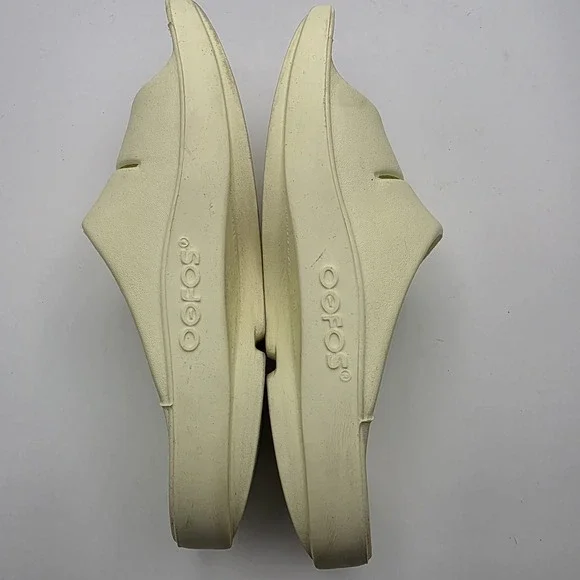 Oofos Ooahh Comfort Slide Womens Size 8- Yellow Recovery Sandals, Mens 6. - Picture 6 of 9